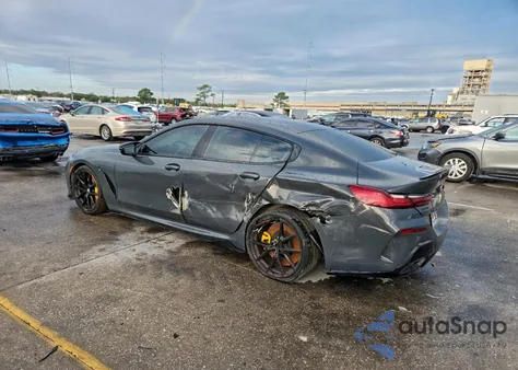 2021 BMW M850Xi z USA, uszkodzony, nr VIN WBAGV8C09MCF86664